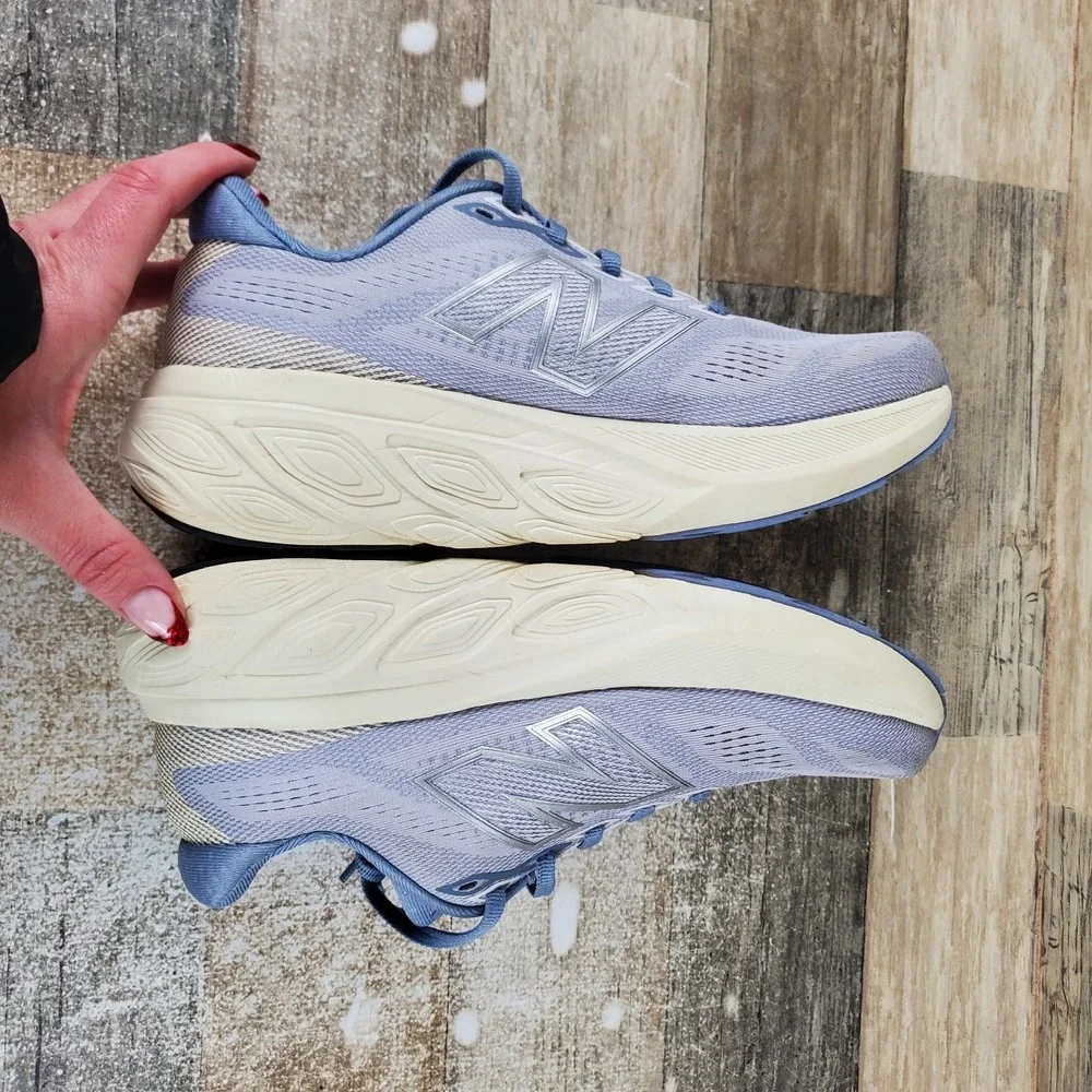 New Balance Fresh Foam X 880 v15 Womens Shoes Sz 7 B Running Pearl Gray Sneakers